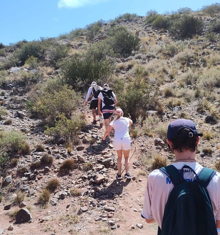 Mendoza: Guided Cerro Bayo Trekking