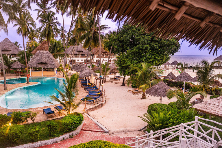 Zanzibar Resort all-inclusive dagupplevelseReef &amp; Beach Resort: Dagskort med all-inclusive och transfer