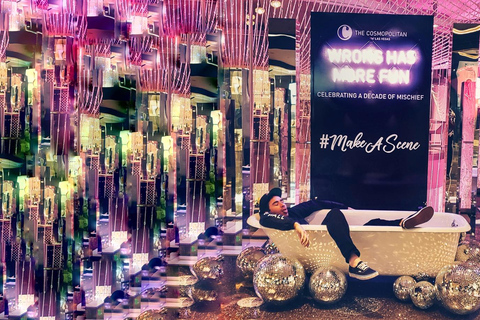 Explora lugares de interés: tour a pie por el Strip de Las Vegas.Explora lugares imprescindibles: tour a pie por el Strip de Las Vegas