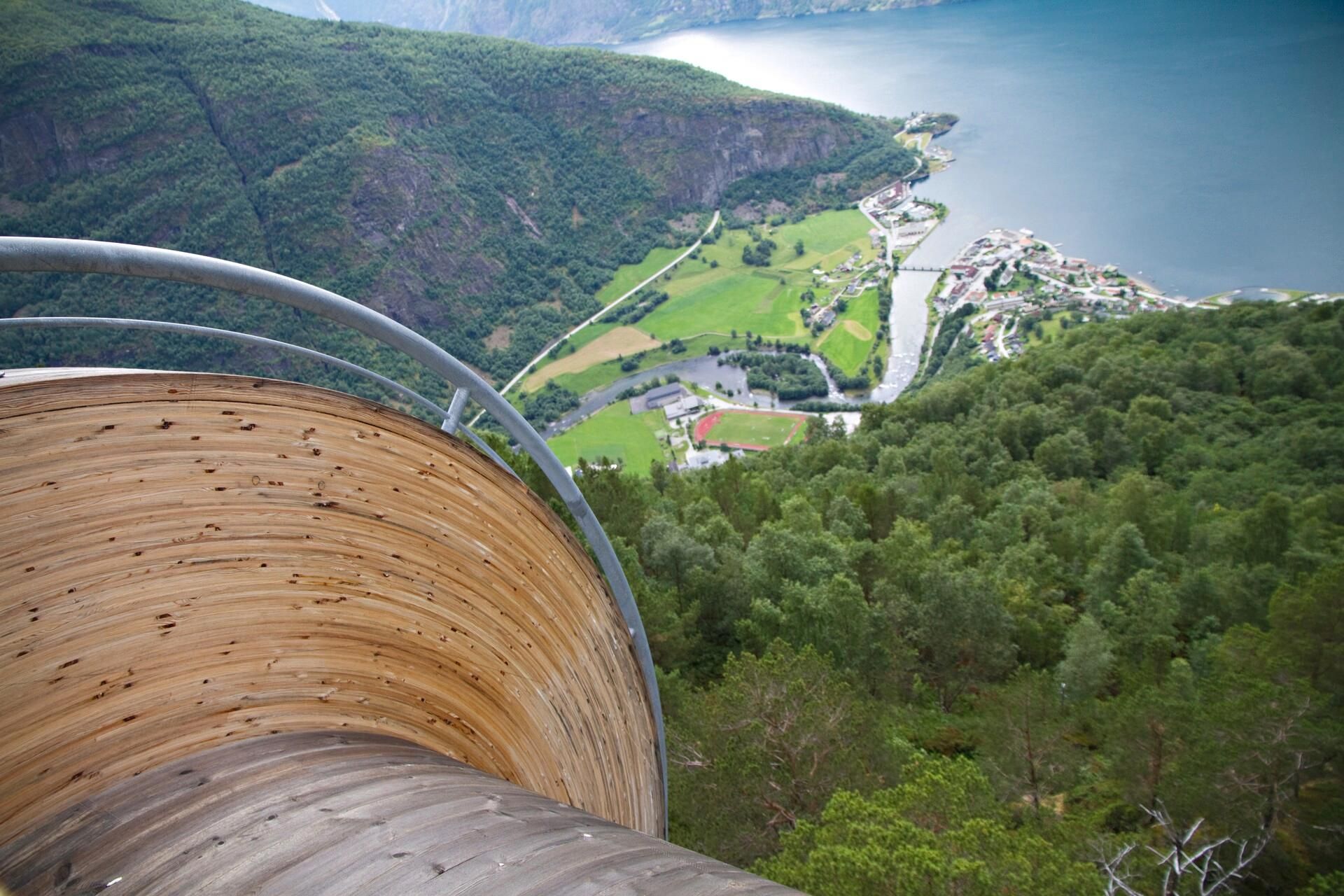 Flåm: Borgund Stabkirche, Lærdal, und Stegastein Tour