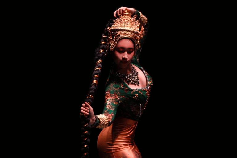 Luang Prabang：Buddha&#039;s Light Stage Show TicketVIP Zone