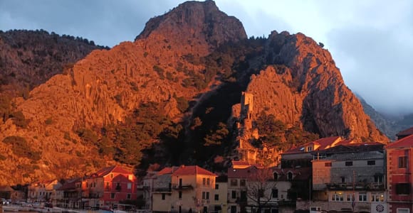 Omiš: Pirate History Walking Tour & Mirabela Fortress Views