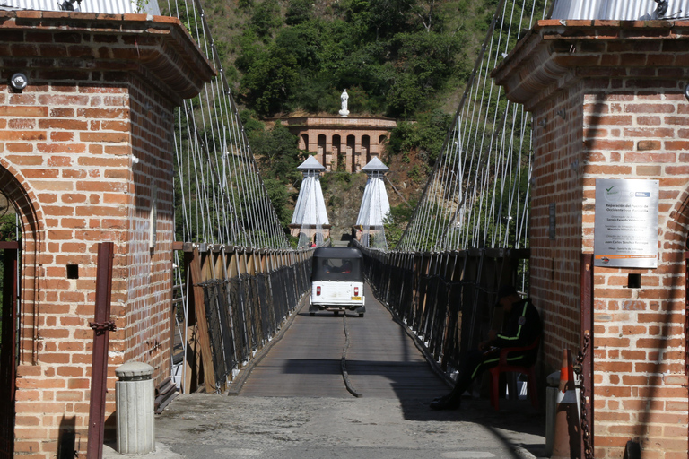 Santa Fe de Antioquia: Colonial Town, Puente de Occidente & Lunch