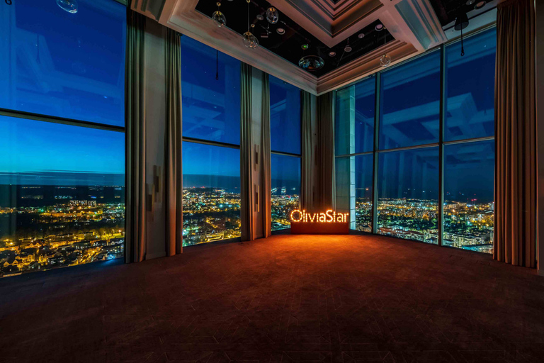 Gdańsk: Cuban Party on the 34th Floor of Olivia Star
