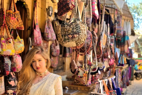 Private Delhi Styling & Shopping with Local Expert Private Delhi Styling & Shopping with Local Expert
