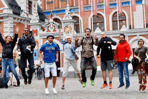 Riga: Old Town Walking Tour with a Local Guide Riga: Old Town Walking Tour with a Local Guide in Spanish