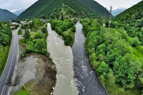 Tbilisi: Private Kazbegi Tour - Mineral Water & Travertines