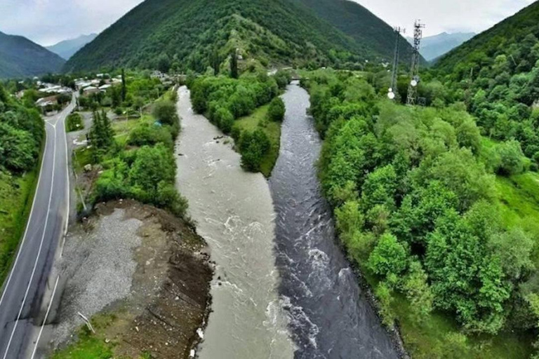 Tbilisi: Private Kazbegi Tour - Mineral Water & Travertines