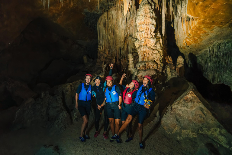 Cala Varques : Expédition guidée en kayak et plongée en apnée dans les grottes marines