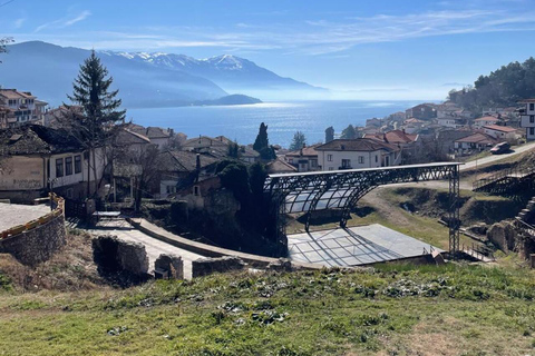 Ohrid, a cidade brilhante em alemão, inglês, espanhol ou italianoOhrid, a cidade brilhante