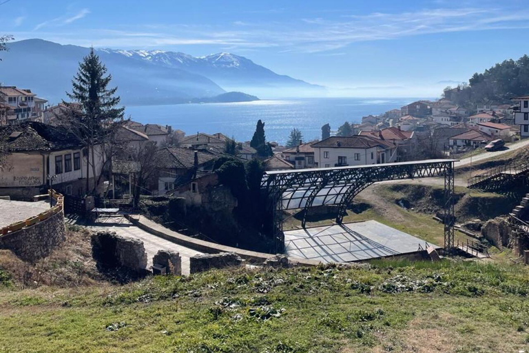 Ohrid, a cidade brilhante em alemão, inglês, espanhol ou italianoOhrid, a cidade brilhante