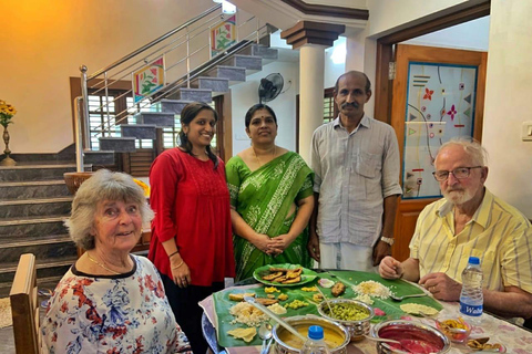 Kochi: 3-daagse Kannur-tour met weven en Theyyam-show