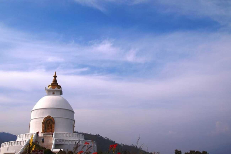 Pokhara: Shiva Statue and World Peace Stupa Guided Tour