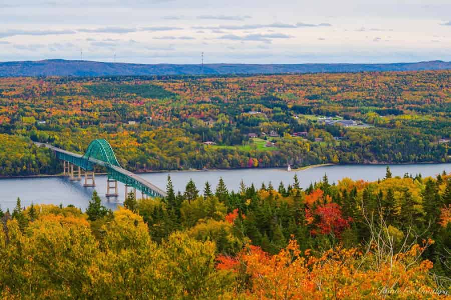 Von Sydney aus: Malerische Mini-Cabot-Trail-Tour mit Fotostopps. Foto: GetYourGuide Von Sydney aus: Malerische Mini-Cabot-Trail-Tour mit Fotostopps. Foto: GetYourGuide