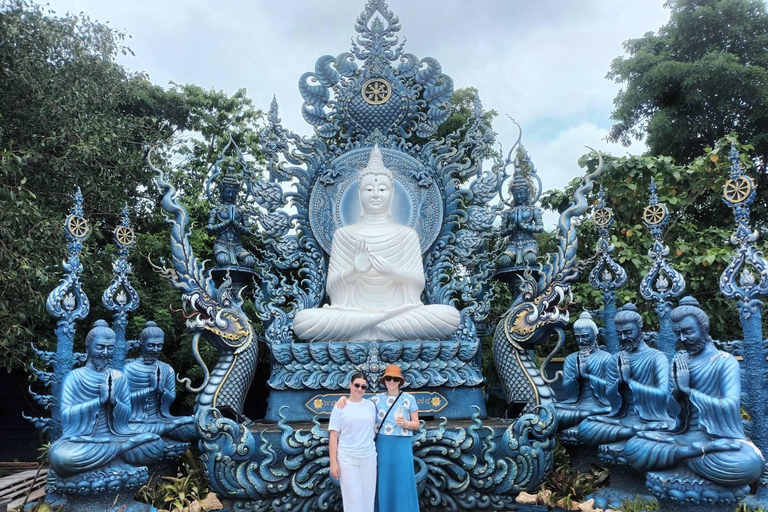 Chiang Rai: Explore 3 Highlight Temples (White, Blue, Red) Meeting Point: Wat Phra Singh (Hotels Outside Pickup Area)