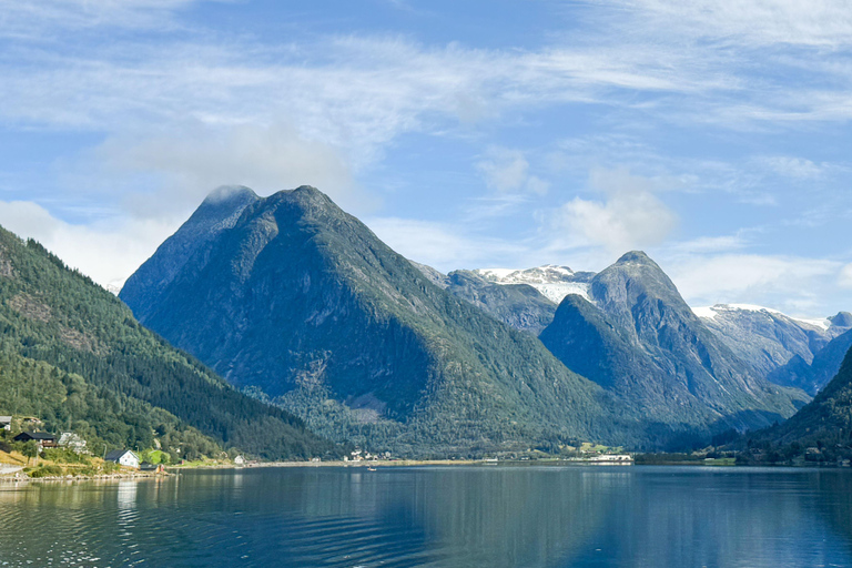 From Flåm: Private 2-Day Cruise to Bergen