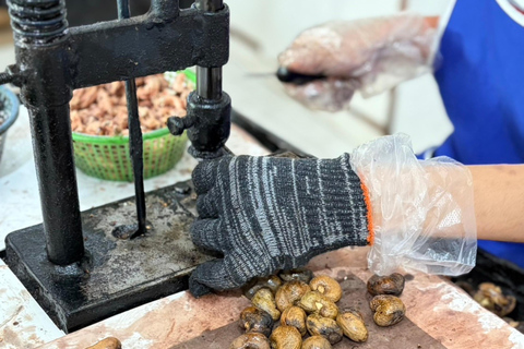 Phuket: Half-Day Morning City Tour with Local Factory