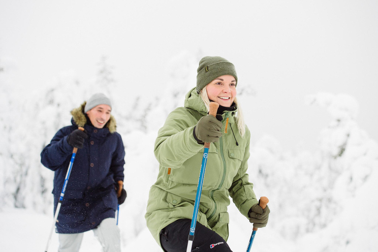 Pyhätunturi: prachtige sneeuwschoentocht in Fins LaplandSchilderachtige sneeuwschoentocht in Fins Lapland