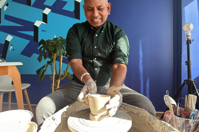 Antalya: Pottery Wheel Workshop - Shape Clay with Your Hands FOR FOREIGN GUESTS 1.5h (Without Firing - Quick Experience)