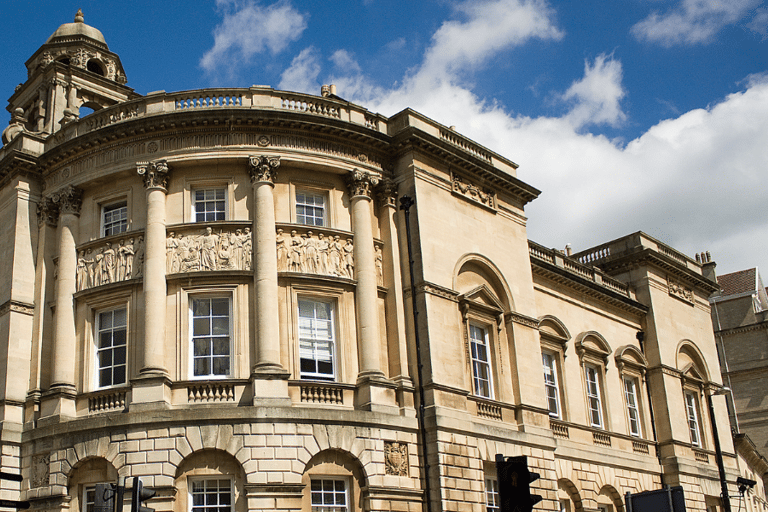 Bath: passeio histórico a pé de 2 horas com um aplicativo