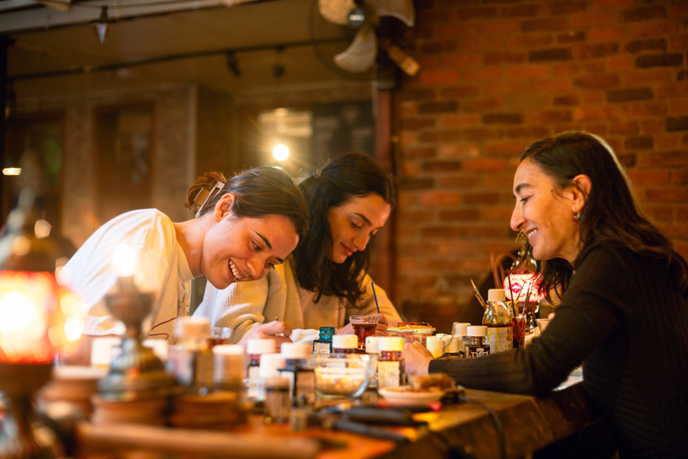 Istanbul: Traditional Stained Glass Painting Workshop