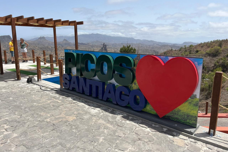 Praia: Wycieczka 1-dniowa do Assomady z gotowaniem, degustacją i tańcami