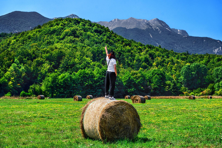 Zadar: Scenic trip to mountains, caves and rivers