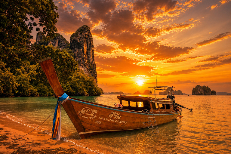 Krabi: Private luxury Longtail Boat Sunset & Plankton Tour