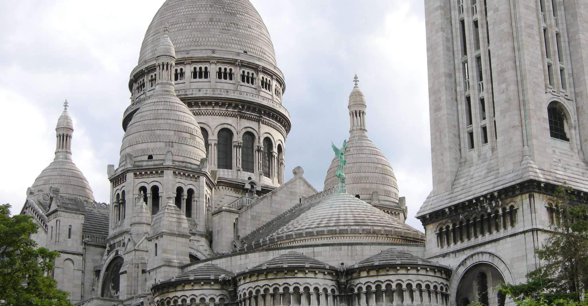 Paris, Tips-Based Guided Walking Tour of Montmartre - Housity
