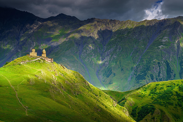 Vanuit Tbilisi: Dagtrip Ananuri fort en Kazbegi