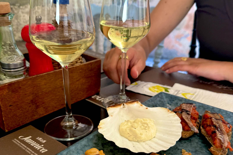 Split: Old Town Food Tour with 9 Tastings & Local Wines