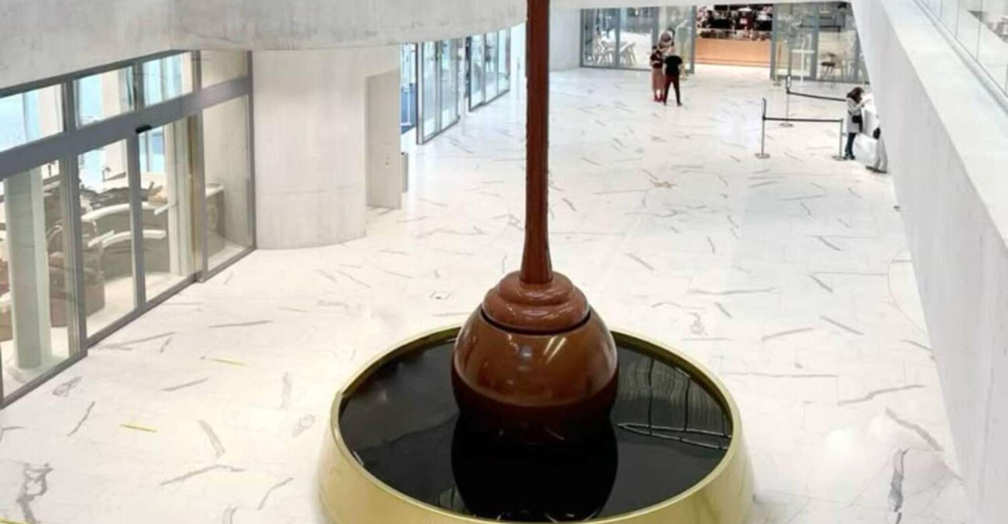 Zurich Lindt Chocolate Factory Ticket with Hotel Pickup