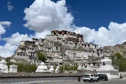 Leh: 4-Day Tour to Leh Ladakh Pangong Lake and Monasteries