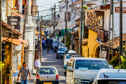 Galle: E-Bike Tour of Galle Fort and City with Guide
