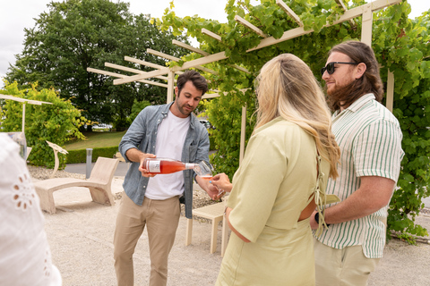 De Paris : visite en Champagne, 8 dégustations et déjeunerVisite privée