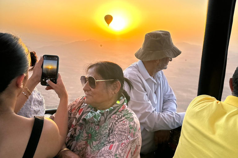 Marrakech: Vuelo en Globo, Desayuno Bereber y Paseo en Camello