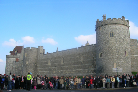 Tour privato del castello di Windsor Hampton Court con biglietto