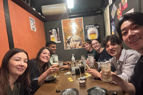 Kanazawa: Nighttime Izakaya Tour with Local Guide