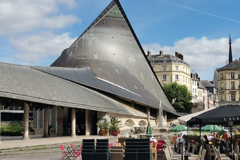 From Paris: Guided Tour of Honfleur, Etretat, and Rouen