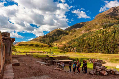 Vanuit Huaraz ||Chavin de huantar/museum/querococha lagune