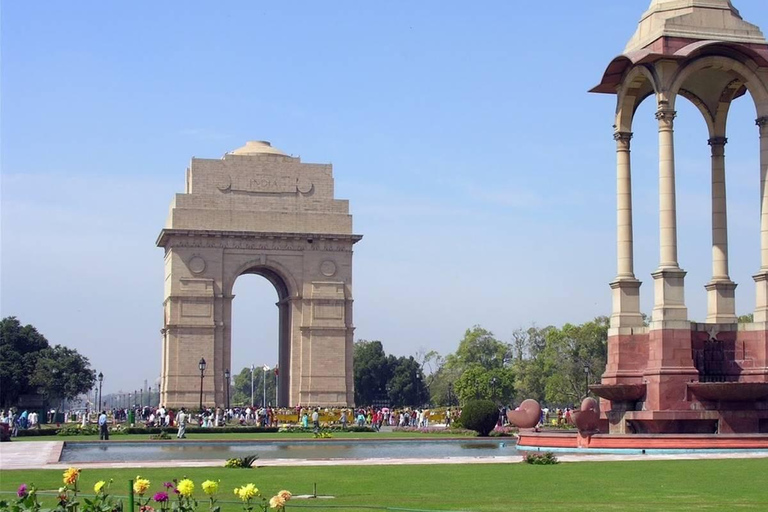 Delhi: Excursão de luxo de 5 dias ao Triângulo Dourado com guia e entradaA excursão inclui: hotel 3 estrelas, carro de aluguel e serviços de guia de turismo.