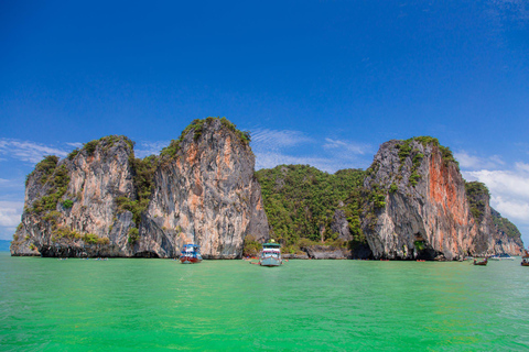 Phuket : Excursion d&#039;une journée en hors-bord dans les îles James Bond et Khai