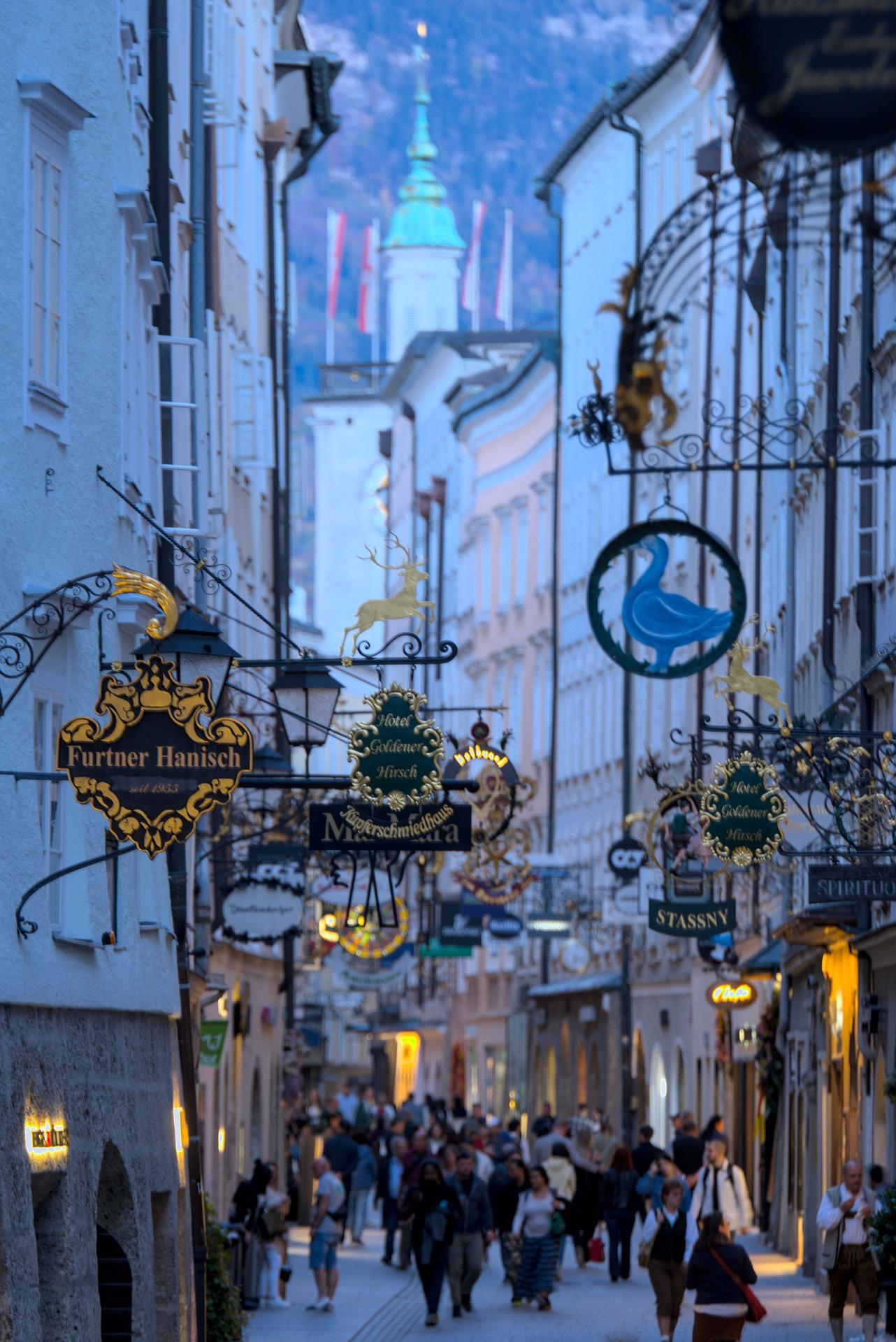 Hallstatt Tagesausflug: Transfer nach Hallstatt + Salzburg und zurück