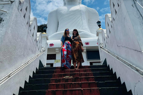 Jednodniowa wycieczka po mieście Kandy z Kolombo, Negombo lub Katunayake