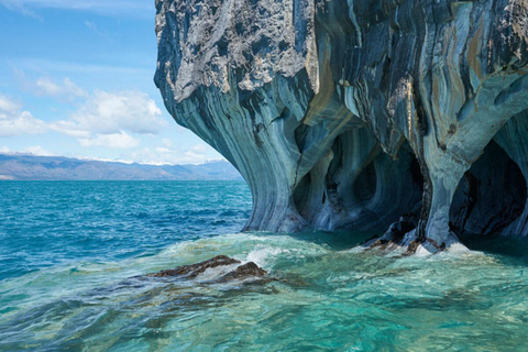 Coyhaique: Marble Chapels and Lake General Carrera Tour