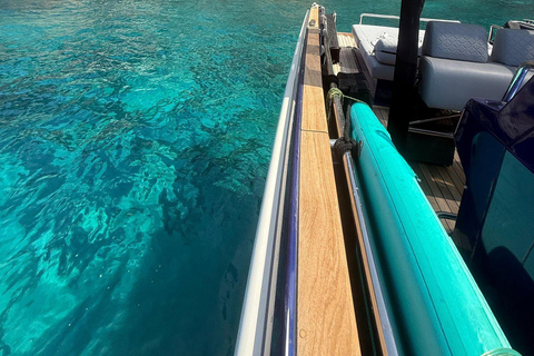 Ibiza: Beleef de magie van Ibiza en Formentera met onvergetelijke boottochten.Ibiza: Beleef de magie van Ibiza en Formentera met onvergetelijke boottochten