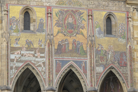 Prague: Private tour of Prague castle, meet up at hotel
