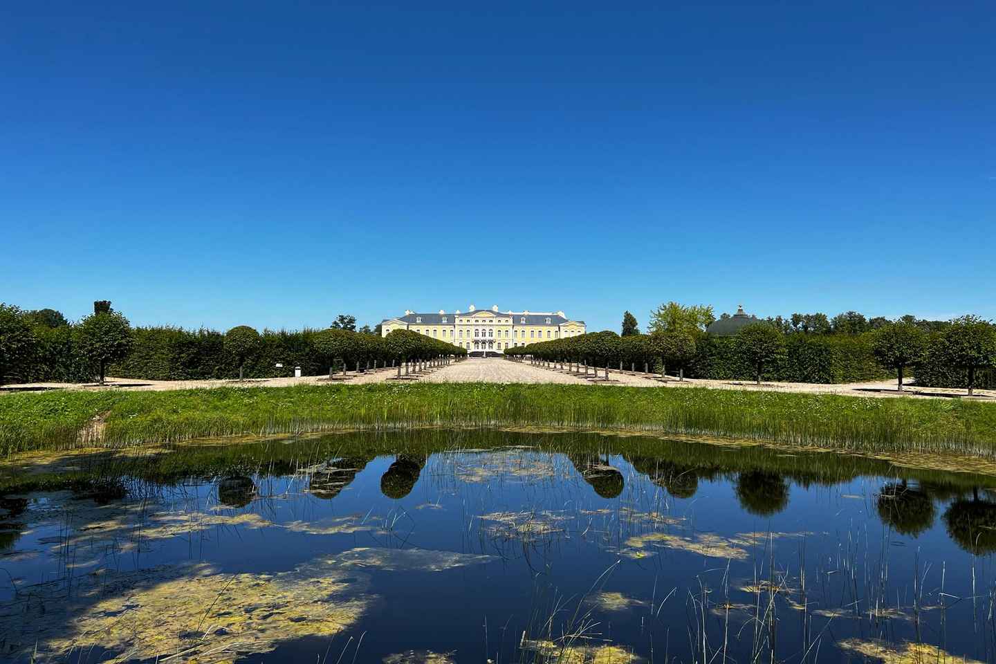 Рига-Вильнюс: Дворец Рундальский/Гора Крестов/Средневековый Кернаве