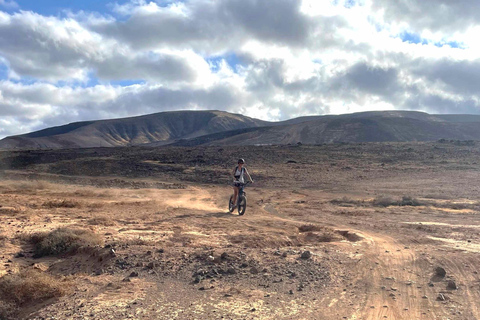 Discover Lanzarote in a different way with electric all-terrain scooters. Circuit of La Geria and the volcanoes