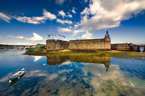 Concarneau: guided tour of the town center, walled city, history & landscapes